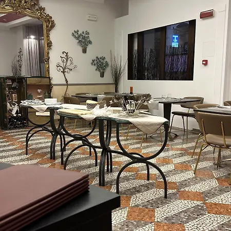 Roma 4* بولونيا