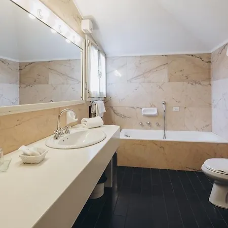 Roma 4*