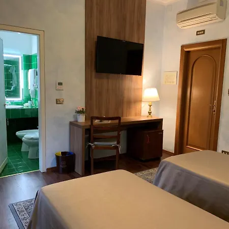 Otel Roma Bolonya