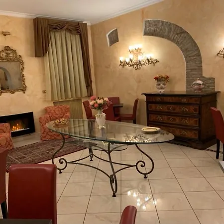 Roma Hotel 4*