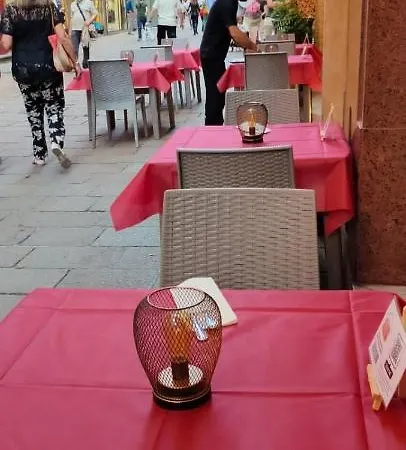 罗马酒店 酒店 4*