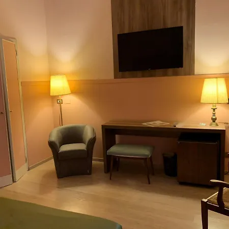 罗马酒店 4* 博洛尼亚