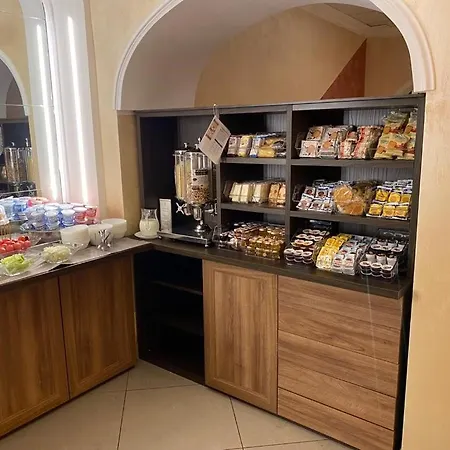 罗马酒店 酒店 4*