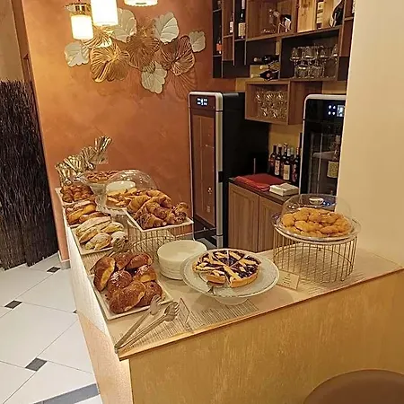 Roma Hotel