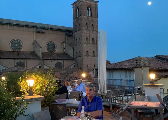 Roma Hotel 4*