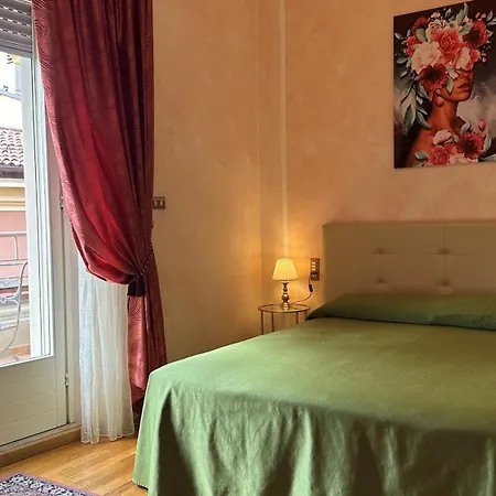 Roma Отель