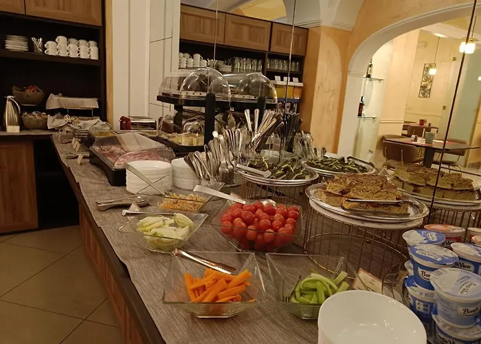 Roma Hotell 4*