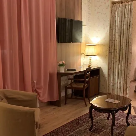 Roma 4*